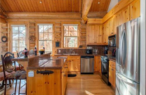 Granite Ridge Villa | RMR: Granite Ridge Cabin 7608 in Teton Village