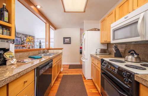 Moose Wilson Road Condo | RMR: Lupine 1911 Condo in The Aspens/Wilson,WY