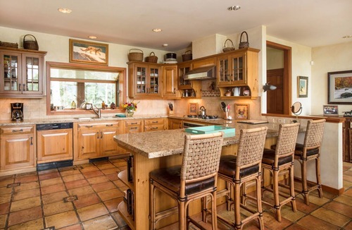 Moose Wilson Road House | RMR: Mallory House in The Aspens/Wilson,WY