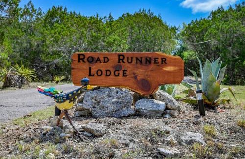 La Hacienda Estates House | Road Runner Lodge