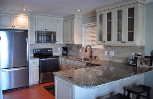 Mount Mourne House | Robyn's Nest - Lovely Lakefront Property with Expansive View