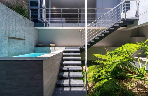 Houghton House | Rocha - Chic Villa 150m to Beach Pool Roof Deck