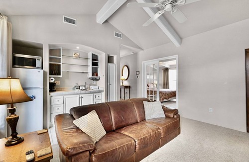 Wimberley House | Rock 'n' Wood - Pool, 3 Living Quarters, 2 Hot Tubs, Sleeps 13, Minutes to Downtown Wimberley!