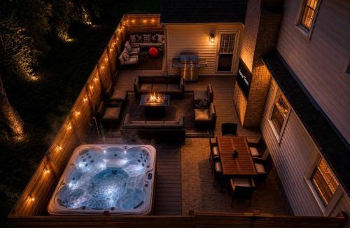 Rocky Mount House | Rocky Mount Retreat Hot Tub Firepit Gameroom
