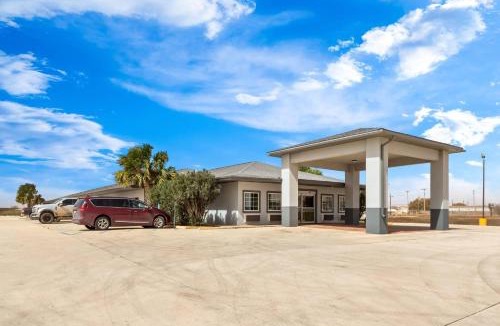 Dilley Hotel | Rodeway Inn