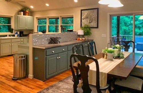 Ferguson Cabin | Romantic Cabin,Fireplace,Screened Porch,WiFi