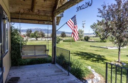 Whitehall House | Romantic Cabin Rental with a Delightful Porch near Ennis, Montana