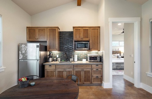 Driftwood House | Romantic Couples Getaway with Pool Access and Modern Retreat