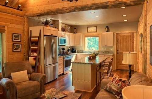 Sheridan Cabin | ROMANTIC CREEKSIDE ARTISTS RETREAT IN 18 ACRES