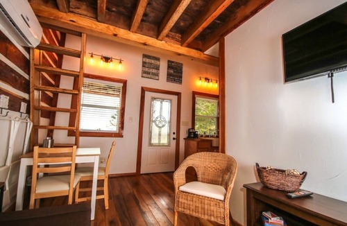 Flint Cabin | Romantic Innisfree Cottage w/Lakeview & Firepit!