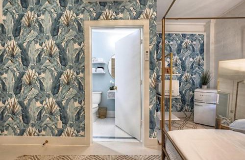 Galveston Hotel | Room 5 Oleander Hotel Downtown Galveston Hotel Near Cruise Terminal & Beach