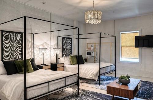 Galveston Hotel | Room 8 Oleander Hotel Downtown Galveston Hotel Near Cruise Terminal & Beach