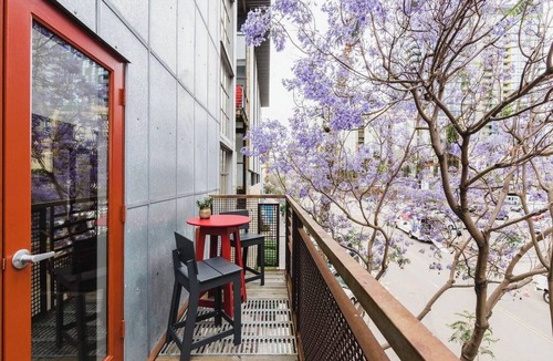 Little Italy Apartment | Room U at The Dutra Inn - Little Italy