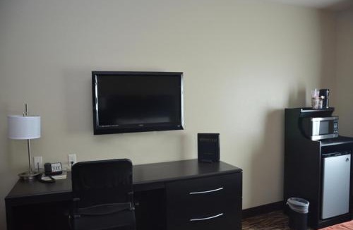 Watford City Hotel | Roosevelt Inn & Suites