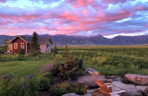 Belgrade Cabin | Ross Creek Cabin #4 Spectacular Mountain Views