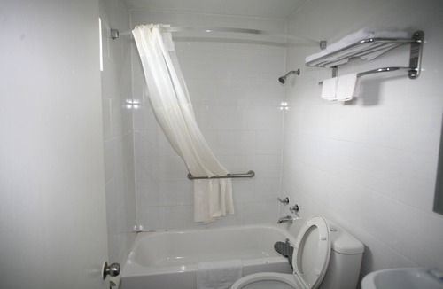 Victoria Hotel | Royal Inn