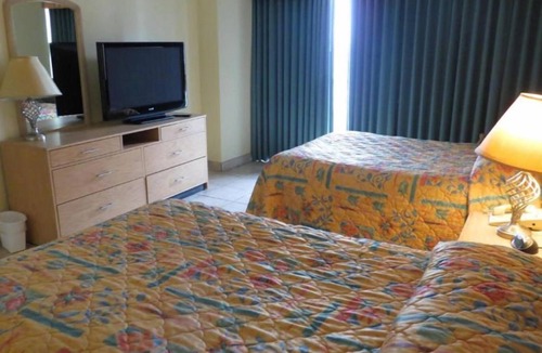 South Padre Island Condo | Royale Beach & Tennis Resort Spacious 2BR Condo with Outdoor Pool