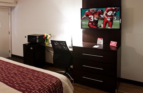 Dublin Hotel | RR Col Dublin 1 x 1K in Dublin