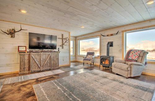 White Sulphur Springs House | Rural White Sulphur Springs Getaway with Deck!