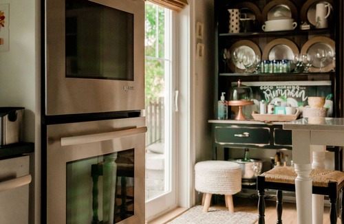 Jamestown House | Rust House Inn, Historic Arts and Crafts Style Home