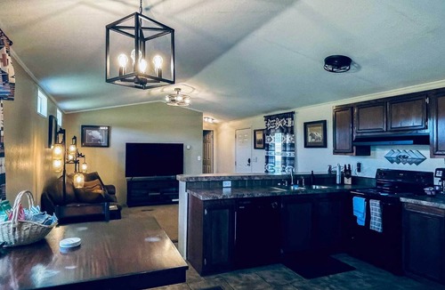 Dewey Other | Rustic 2-bed/2-bath, Horse Ranch, HVAC, WiFi, Full kitchen, 5 min > town