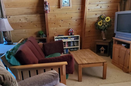 Fairview Cabin | Rustic Cabin Getaway