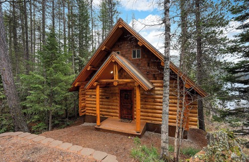 Columbia Falls Cabin | Rustic Cabin on Spoon Lake with Stunning Views