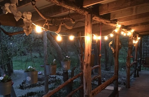 San Marcos House | Rustic chic — the perfect getaway in Hill Country!