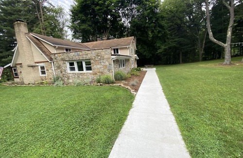 Philipsburg House | Rustic Lodge near Black Moshannon & Penn State