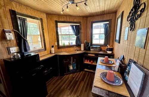 Mountain Home Cabin | Rustic Ranch Hideaway Cabin with Stargazing & Sunset Views near Kerrville in Mountain Home, Texas