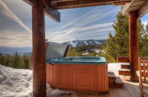 Saddle Ridge House | Saddle Ridge U2- Ski-in/out Luxury w/2 King Suites, Privacy, Mtn Views, Hot Tub