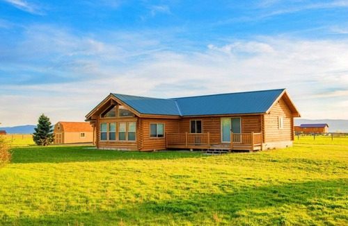 Driggs Cabin | Saddlehorn Cabin⁓Amazing Views⁓CrossCountry trails