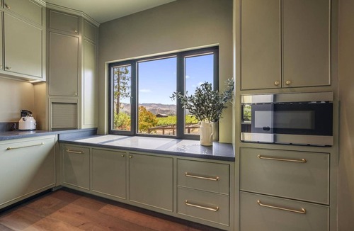 Calistoga House | Salmina Estate — Vineyard View Home