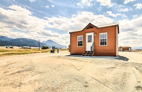 Pray Cabin | Salmonfly Cabin
