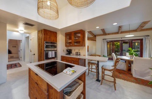 Sam Hughes House | Sam Hughes/2 BR 1.5 BA/Completely Remodeled