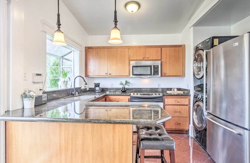 Point Loma Cottage | San Diego Home w/Deck & Yard - 2 Blocks to Bay!