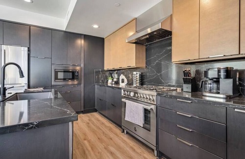 Point Loma House | San Diego! Sleeps 12! Walk to Restaurants! 3 decks