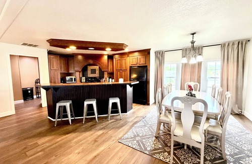 San Marcos House | San Marcos Bobcat Getaway Retreat