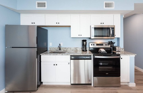 Shibui Sands Condo | Sandcastle Condominiums Unit 402