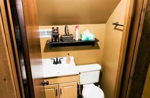 Tamarack Resort House | Sarah's Cabin Getaway- 1/2 mile to Tamarack