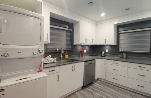 Newton House | Sarla Villa Surrey