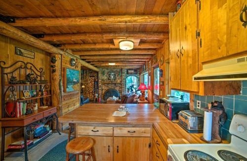 Wise River House | Sasquatch Inn Retreat Near Fishing and Hunting!