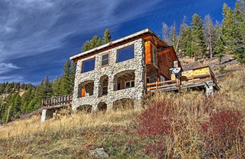 Wise River House | Sasquatch Inn Retreat Near Fishing and Hunting!