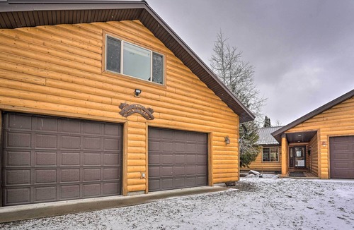 Ketchum House | Sawtooth City Retreat w/ Decks & Views!