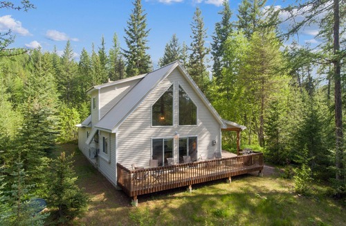 West Glacier House | Scenic House Located At The Doorstep to West Glacier National Park Entrancen