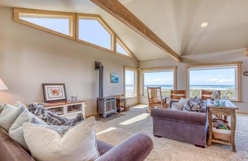 Tierra Del Mar House | Sea-Esta in Tierra Del Mar - Meredith Lodging