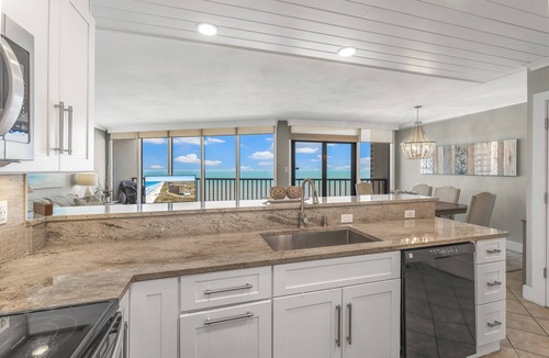 Port Aransas Condo | Sea Gull #1008: Beachfront 2 Bedroom 2 Bathroom With Spectacular Views and 24 Hour Management