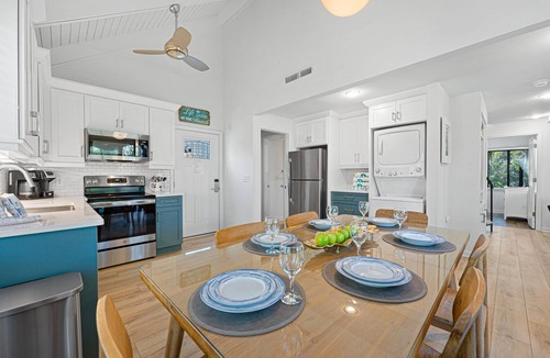 Night Heron House | Sea Pines Cottage Sleeps 10 Close to Trails & Beach Bike Everywhere
