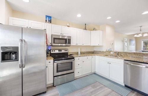 Bermuda Bay House | Sea Turtle Escape | Pool & Tennis Coastal Getaway