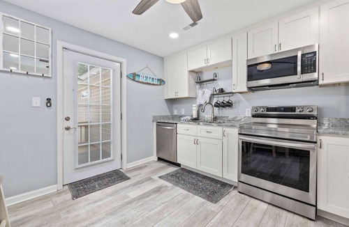 Garden City Villa | Seashell Retreat 3/2 By Beach Star